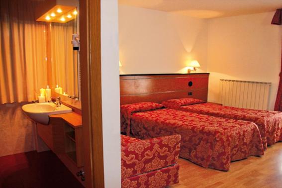 スタンダードトリプルルーム, Albergo Aprica Garni