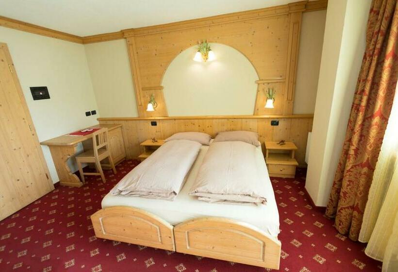 Quarto Triplo Estandar, Champagne