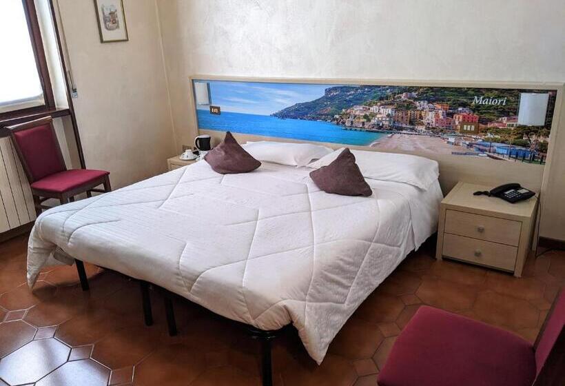 Номер Стандарт Трехместный, Montecarlo