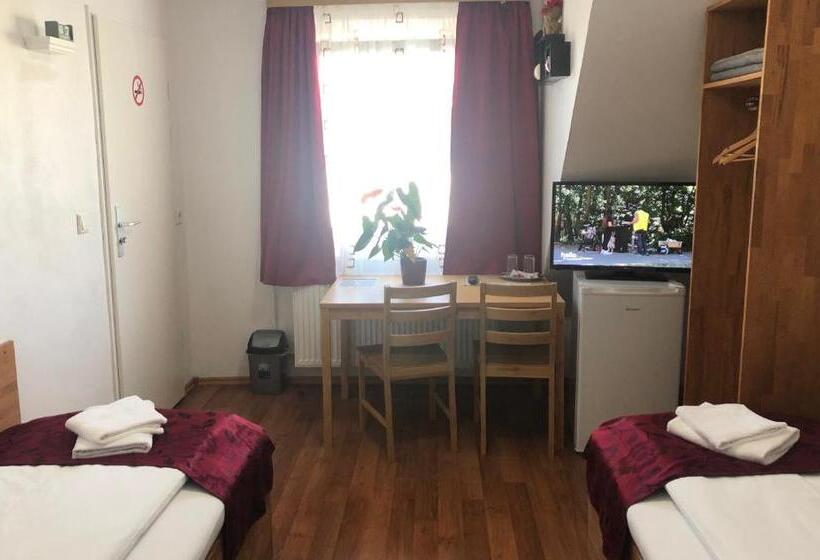 Номер Стандарт, Pension Rote Rosen