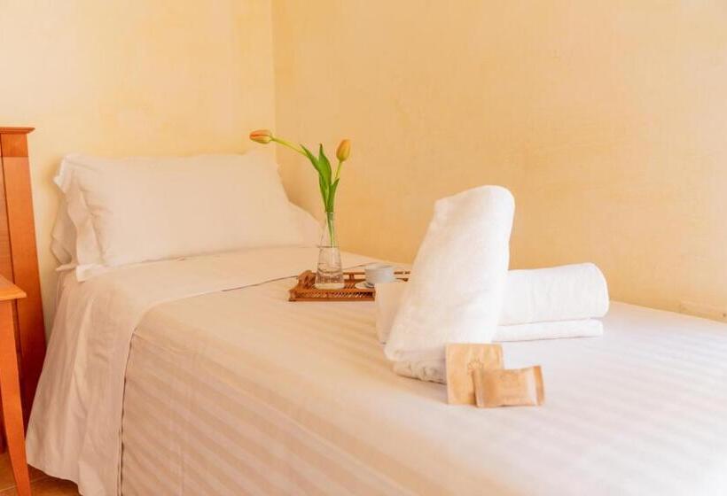 スタンダードトリプルルーム, B&b Puerto Seguro