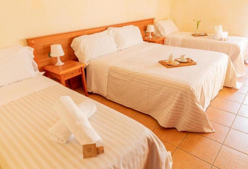 Четырехместный Номер Стандарт, B&b Puerto Seguro