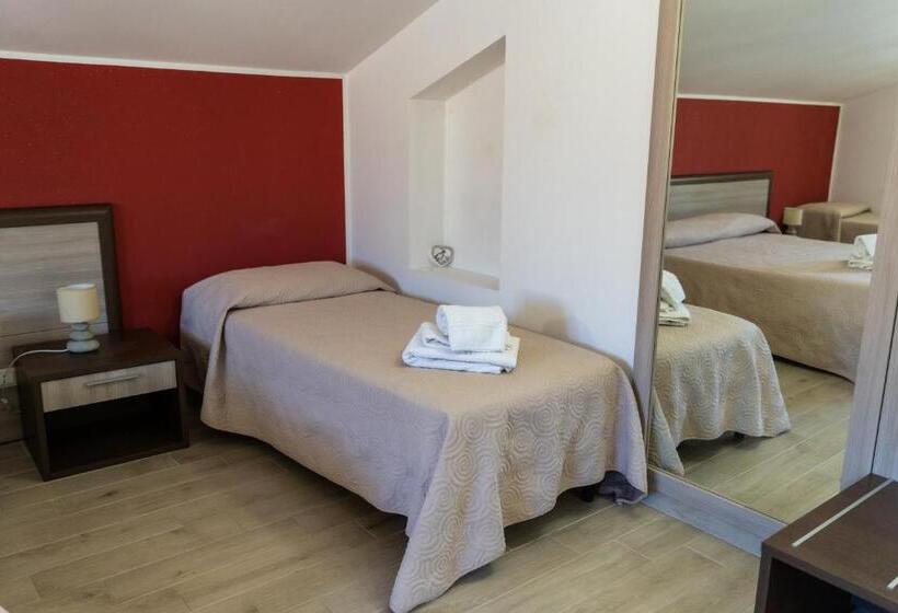 اتاق لوکس چهار تخته, Villa Pollina