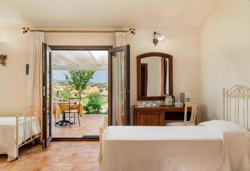 اتاق خانوادگی با چشم‌انداز باغ, Borgo Alba Barona Turismo Rurale