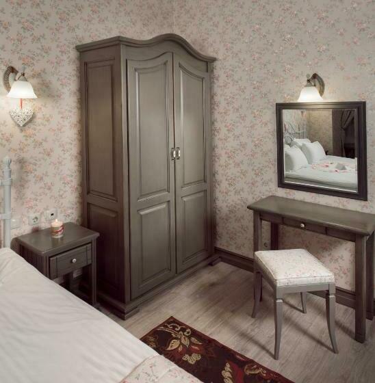 سوییت, Boutique Hotel Traditional
