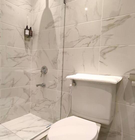 Quarto Deluxe, Kuching Park