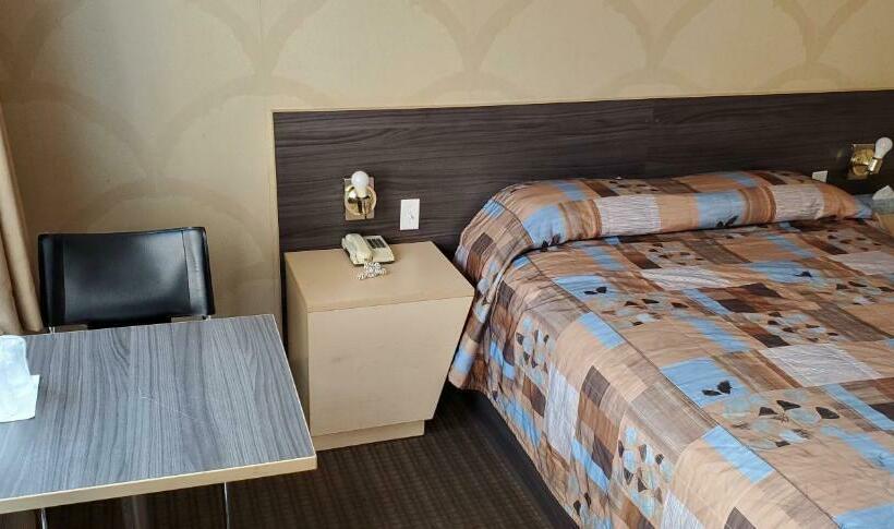 Номер Стандарт, Motel Falcon
