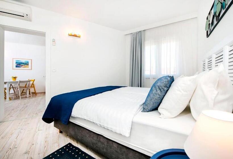 Апартаменты 1 Спальня с Балконом, Villa Marea