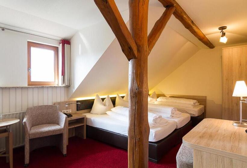 Номер Стандарт Трехместный, Landhotel Zur Grünen Kutte