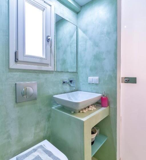 Пентхаус Люкс, Anemomiloi Andros Boutique