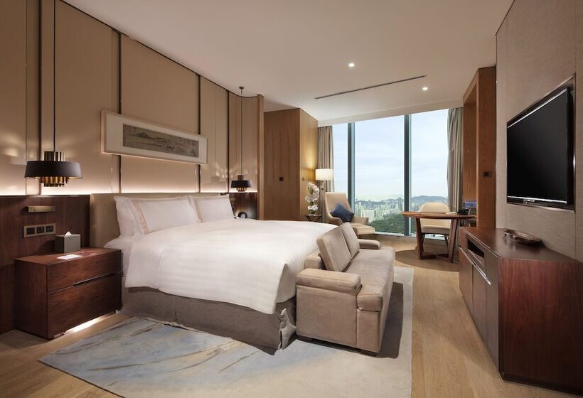 Люкс Премиум, Conrad Xiamen