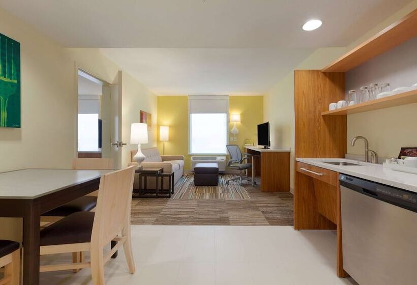 Mozgáskorlátozott Suite, Home2 Suites By Hilton Champaign / Urbana