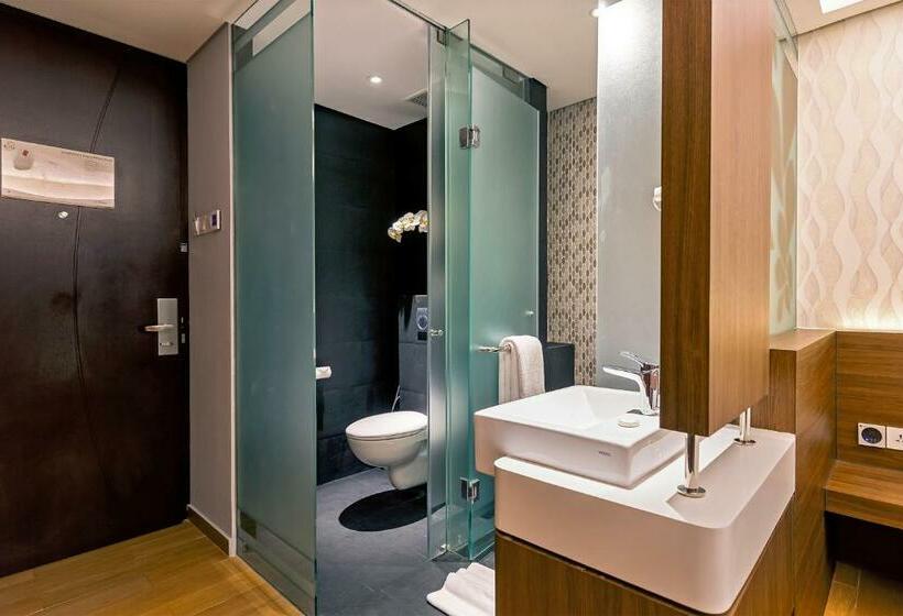 اتاق لوکس, Infinity8 Bali