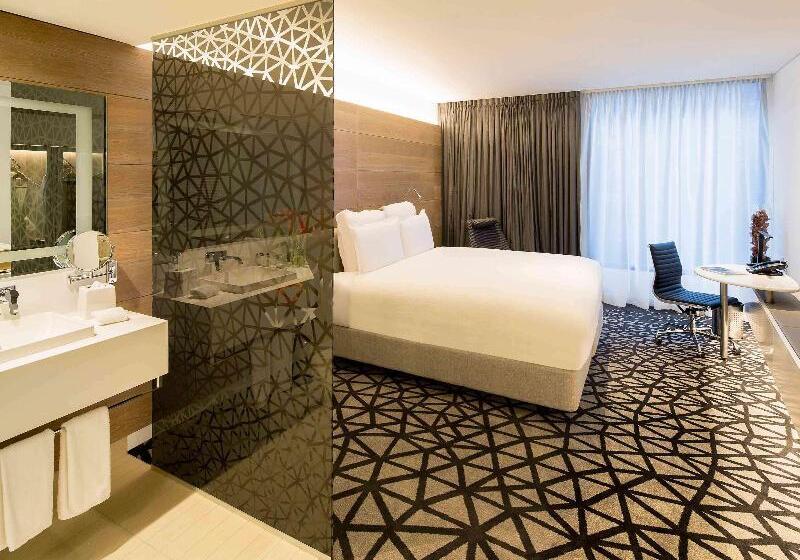 디럭스 룸 킹사이즈 침대, Pullman Sydney Airport