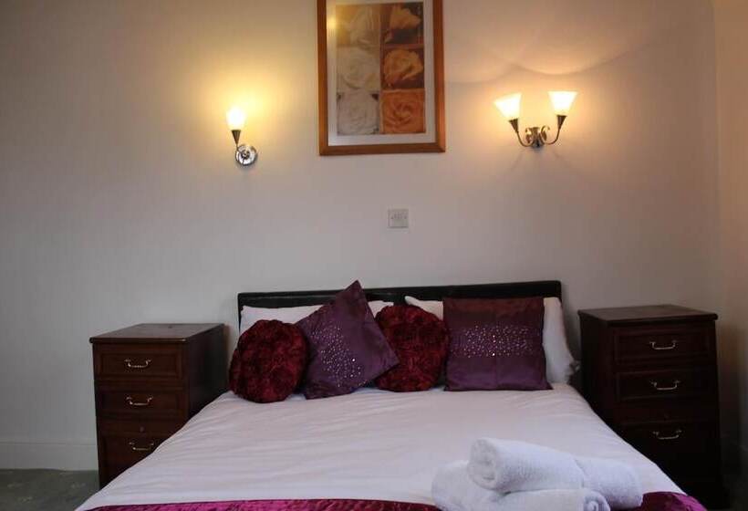 חדר סטנדרט, The George Hotel Stansted Airport