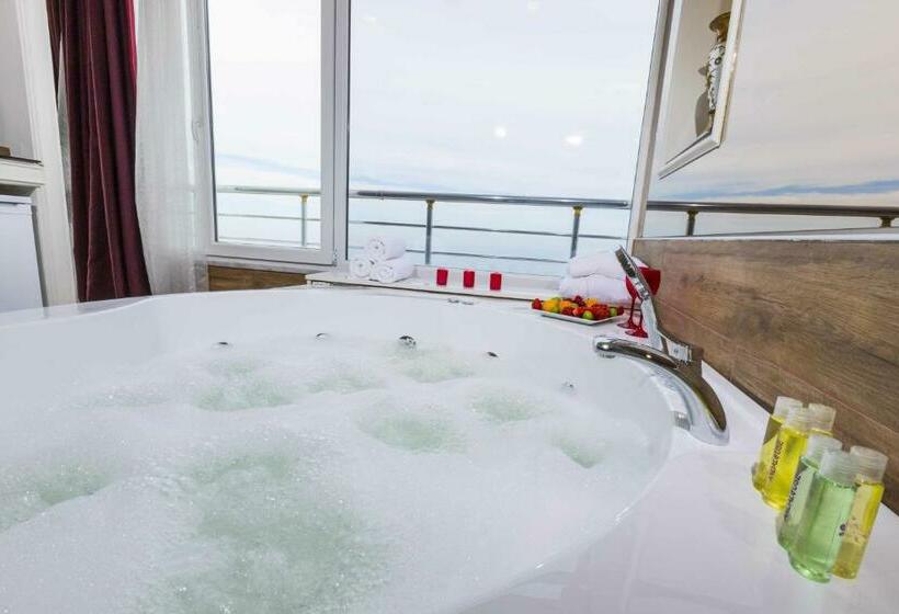 Suite Vista Mar com Hidromassagem, Andalouse Otel