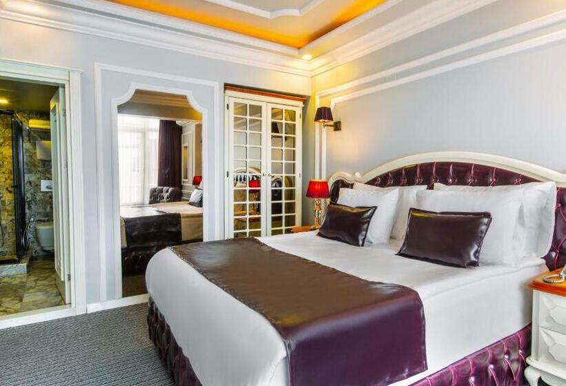 Quarto Triplo Standart, Andalouse Otel