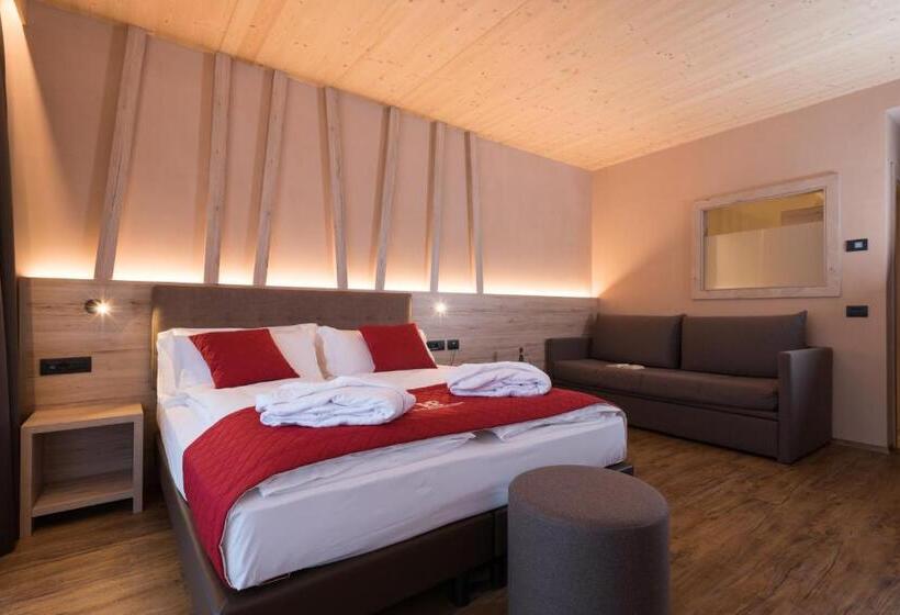 اتاق لوکس خانوادگی, Francesin Active
