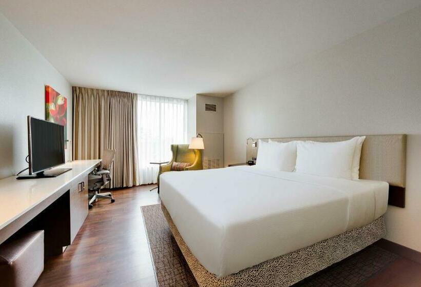 Стандартный Номер Кровать Кинг, Hilton Garden Inn North Houston Spring