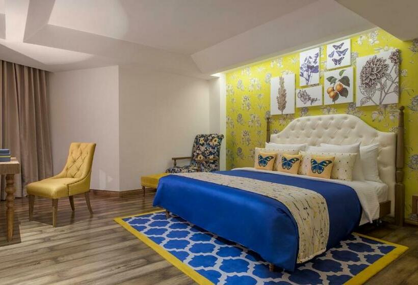 سوئیت با چشم‌انداز, Mosaic Hotel Mussoorie Mallroad