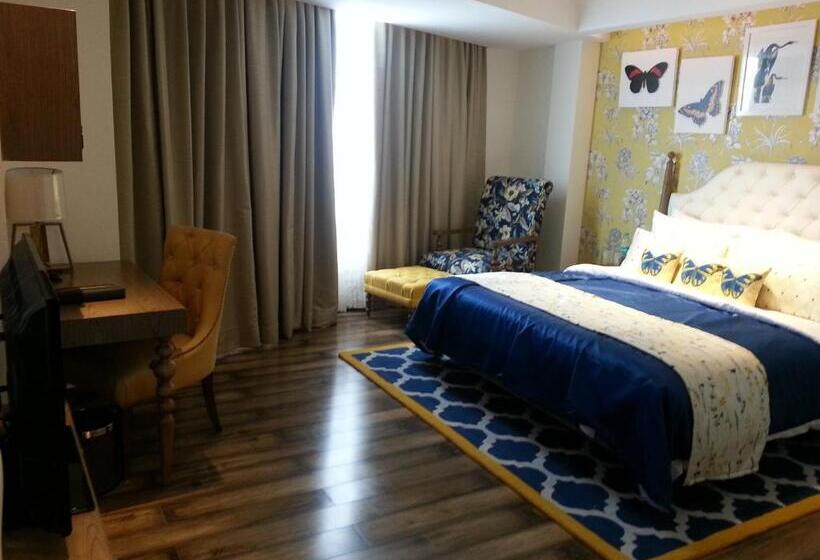 اتاق دلوکس با تخت کینگ و چشم‌انداز, Mosaic Hotel Mussoorie Mallroad