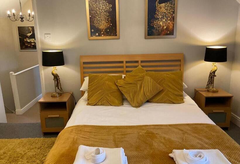 Superior Suite, Mackworth House Farm