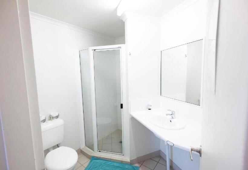 Quarto Economy, Beachside 1770 Yha