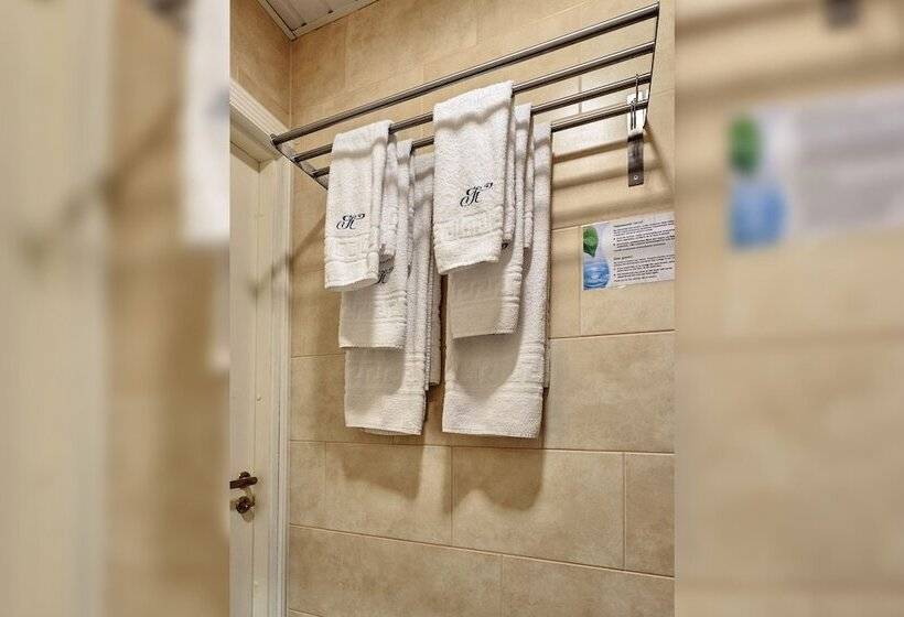 חדר סטנדרט, Privilegia