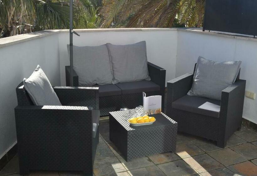 1 Bedroom Penthouse Apartment, Azz Sevilla Torre de La Plata Apartamentos