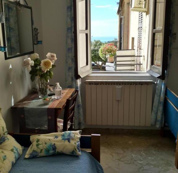 Семейный Номер Совместный Санузел, B&b Le 4 Stagioni Sul Viale, Belvedere Di Agrigento