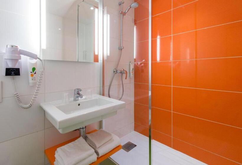 Люкс 2 Спальни, Ibis Styles Toulouse Labège