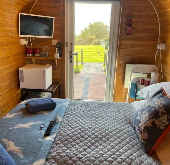 اتاق لوکس با چشم‌انداز دریا, Sea And Mountain View Luxury Glamping Pods Heated