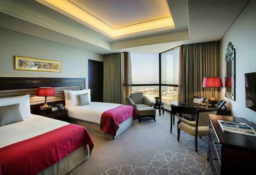 Семейный Номер, Bab Al Qasr