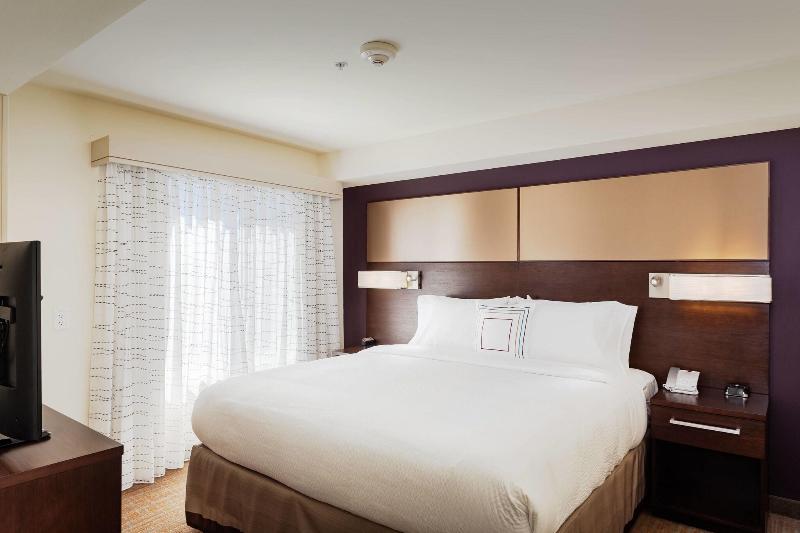 מיטת קינג בסוויטה, Residence Inn By Marriott Austin Lake Austin/river Place