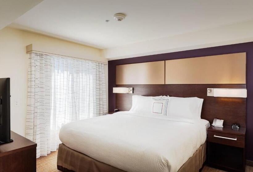 מיטת קינג בסוויטה, Residence Inn By Marriott Austin Lake Austin/river Place