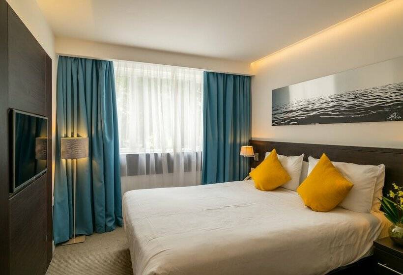 Номер Стандарт, Pelican London Hotel And Residence