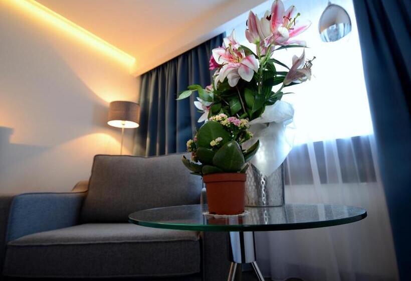 Номер Executive, Pelican London Hotel And Residence