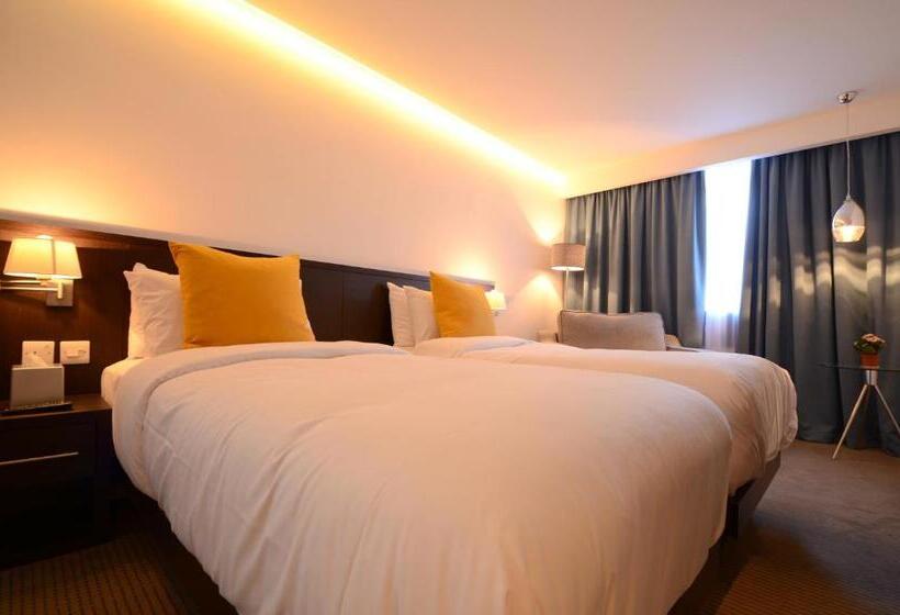 Семейный Номер, Pelican London Hotel And Residence
