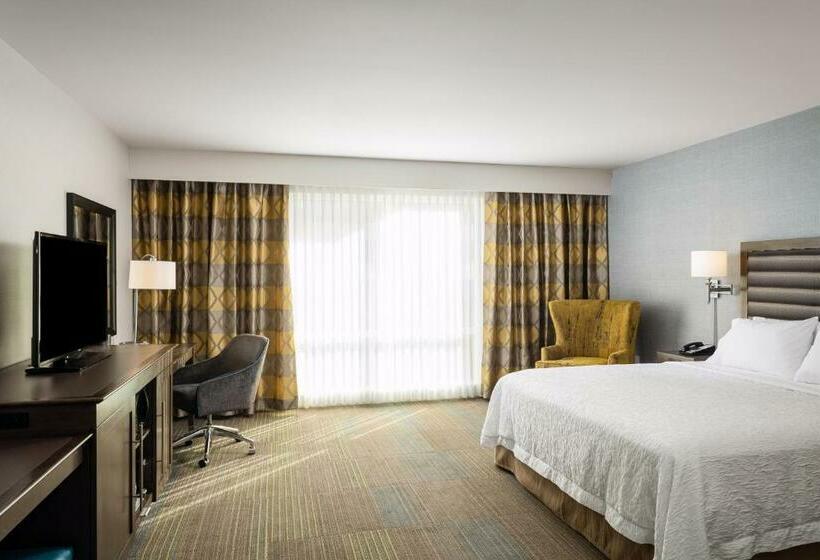 חדר סטנדרט עם מיטת קינג, Hampton Inn & Suites By Hilton Seattle/northgate