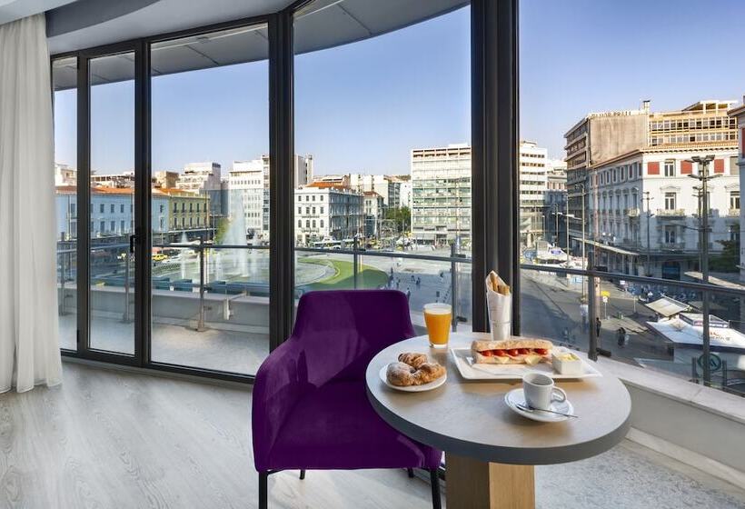 سوئیت با چشم‌انداز, Athens Tiare By Mage Hotels