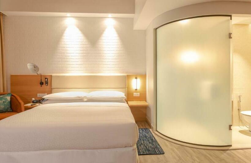 行政房间, Four Points By Sheraton Chennai Omr