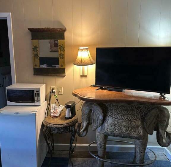 Стандартный Номер Кровать Кинг, Sportsman S Lodge