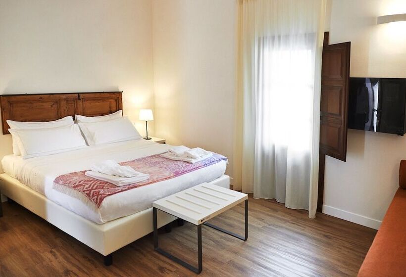 Superior Room, Sopra Le Mura