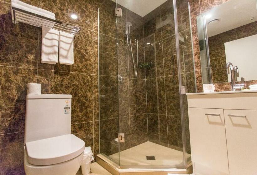 استودیوی استاندارد, Colombo Lodge