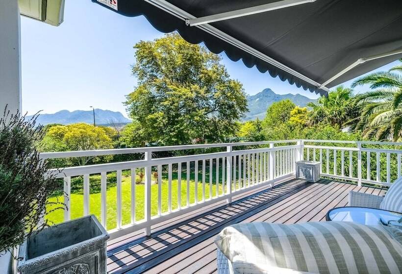 Номер Стандарт с Балконом, Oude Berg Guesthouse   10 Caledon Street