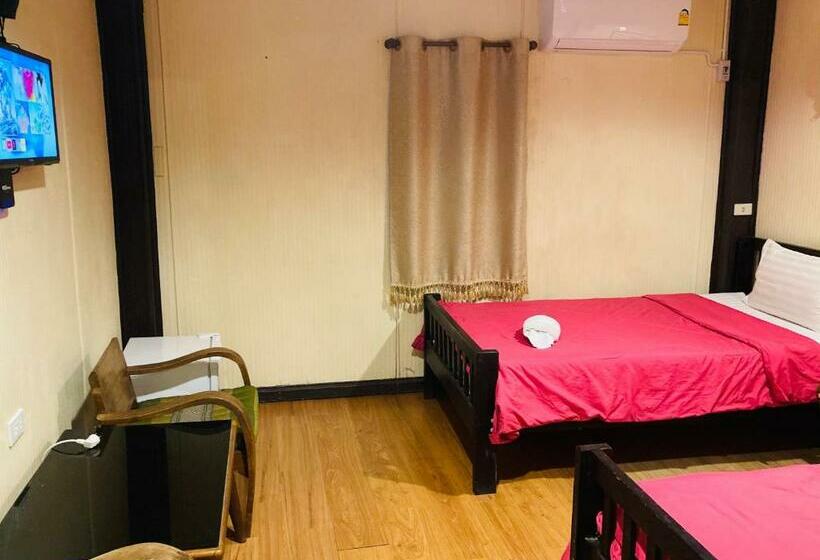 带共用浴室的标准房间, Noom Guesthouse