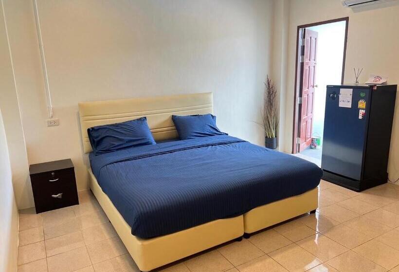 Номер Стандарт, Ab House