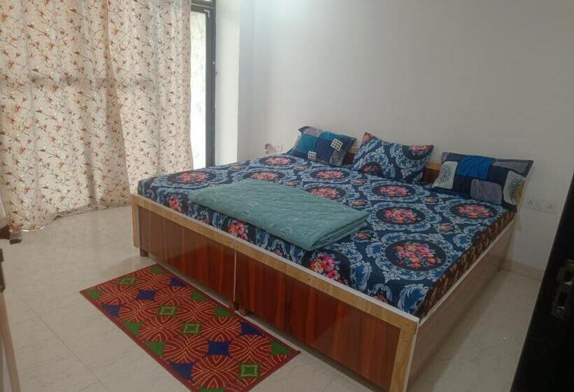 Standard Room Mountain View, Meera