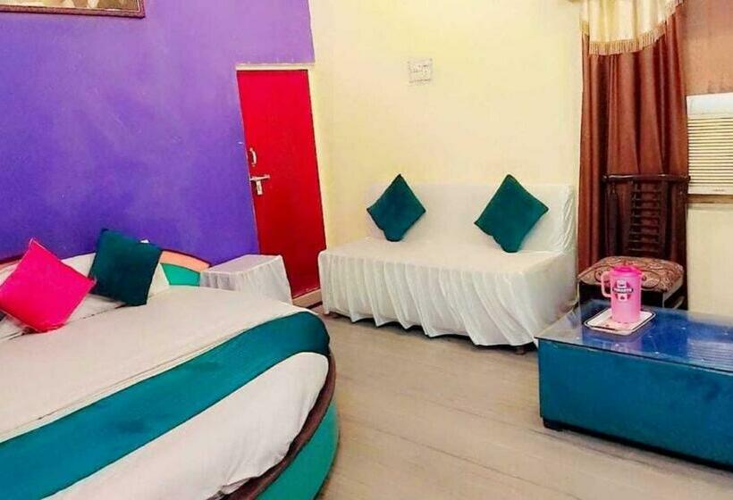 Трехместный Номер Классика, Oyo Hotel Ram Ji Vatika