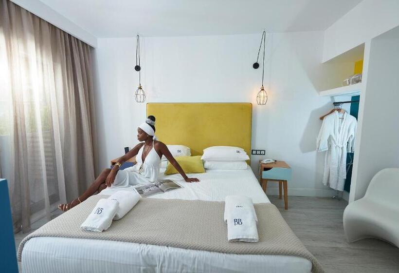 Quarto Triplo Deluxe, Blue Bottle Boutique